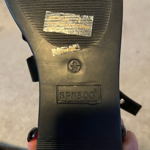 Bamboo women’s size 8 black Platform leather toe wedge sandals - Picture 3 of 3